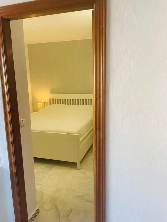 Beach Apartament In Торевьиа Экстерьер фото